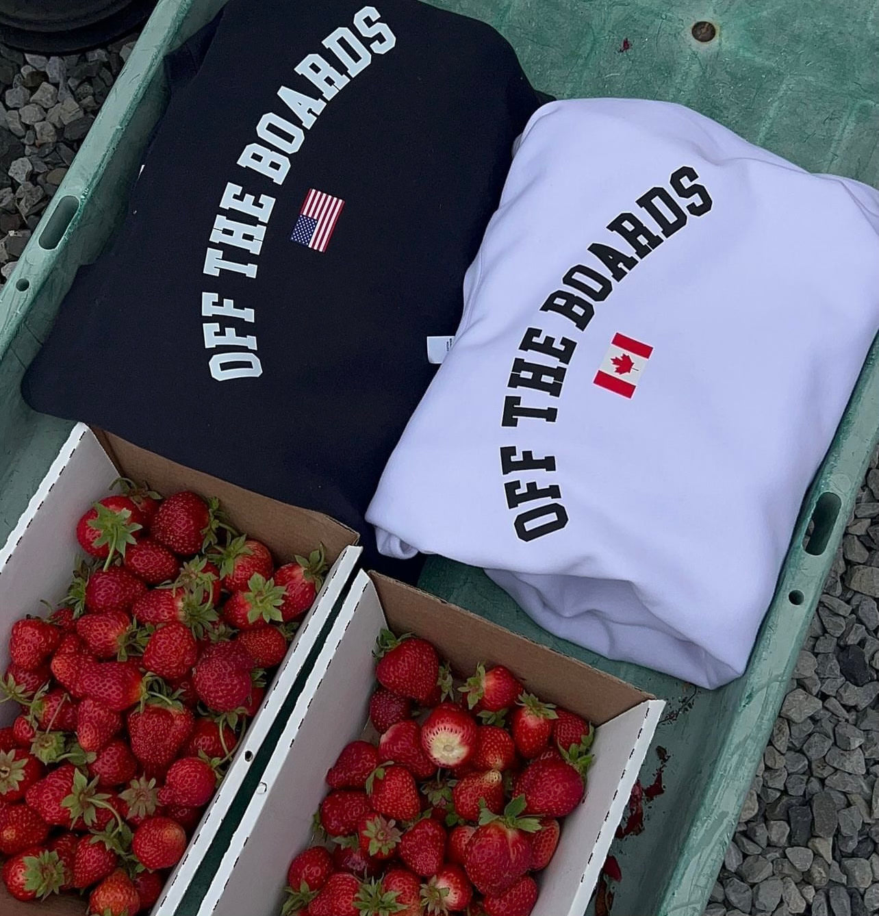 USA/ Canada Crewneck